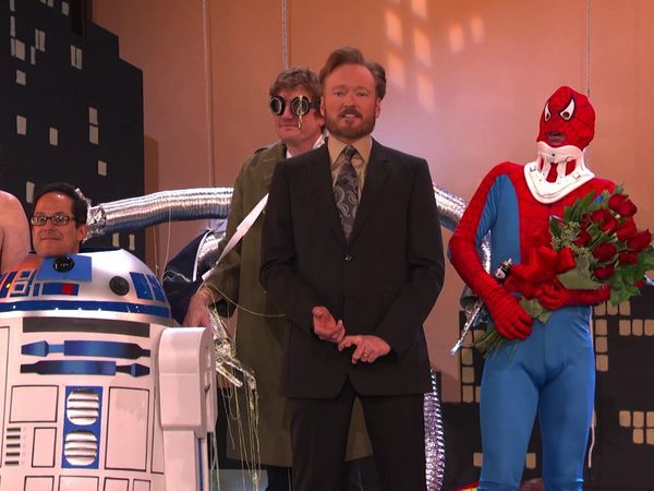Conan - Conan: Rainn Wilson & Roberta Mancino (12/7/10)