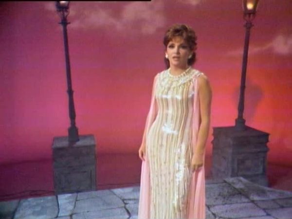 The Best of the Dean Martin Show - The Best Of The Dean Martin Show: Gina Lollobrigida, Milburn Stone, Norm Crosby (2/13/1969)