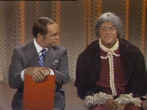 The Best of the Dean Martin Show - The Best Of The Dean Martin Show: Bob Newhart, Dennis Weaver, Bobbi Martin, Kay Medford (1/7/1971)