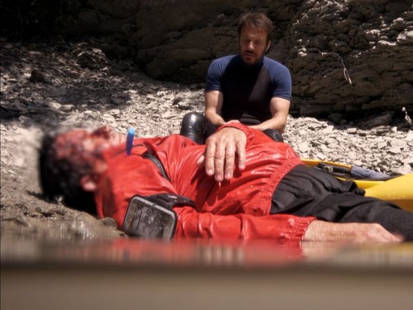 Alex Hugo - Caminar o Morir