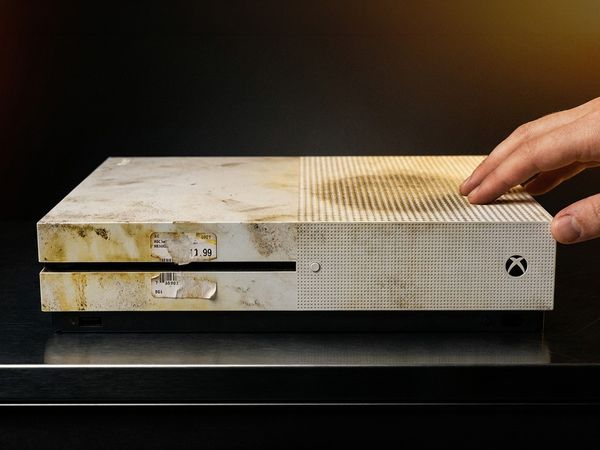 Odd Tinkering - Restoring a Damaged Xbox One S
