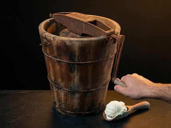 Odd Tinkering - Restoring the Frost King Ice Cream Maker