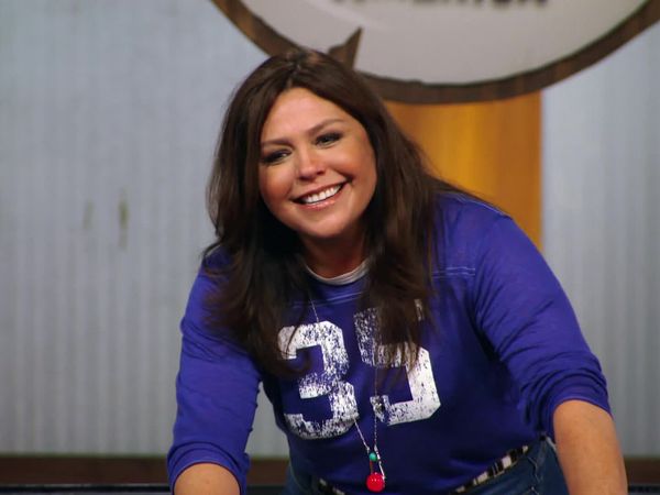 Worst Cooks in America - All Fun and Game Day