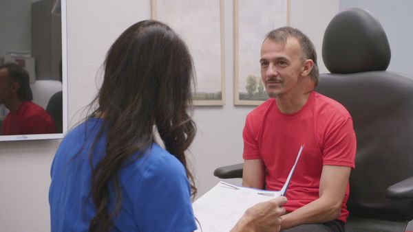 Dr. Pimple Popper: Breaking Out - Triangle of Death