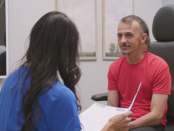Dr. Pimple Popper: Breaking Out - Triangle of Death