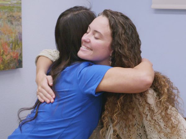 Dr. Pimple Popper: Breaking Out - Psoria-Sisters