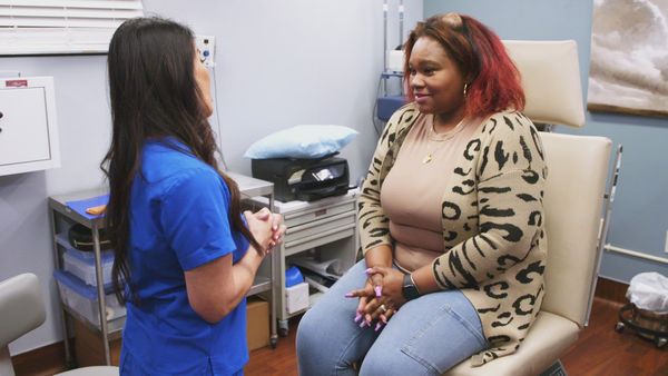 Dr. Pimple Popper: Breaking Out - My Head Laid an Egg