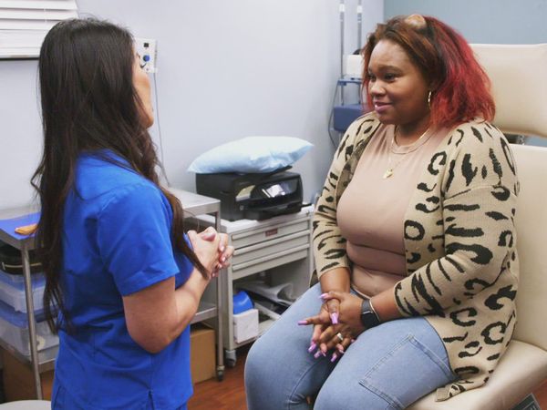 Dr. Pimple Popper: Breaking Out - My Head Laid an Egg