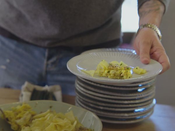 Rachael Ray in Tuscany - Truffle Eggs with Chips and Chives