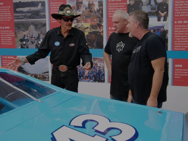 Toymakerz - 71 Charger: A Richard Petty Tribute