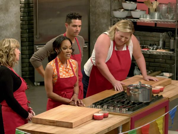 Worst Cooks in America - A Day at the Races