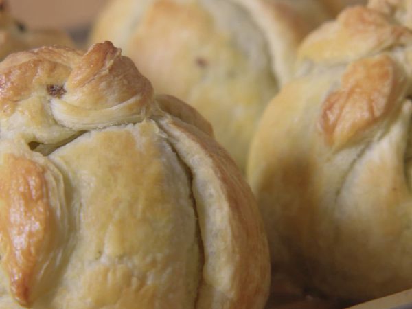 Global Soul Kitchen - Meatloaf Wellington with Sorghum Mustard