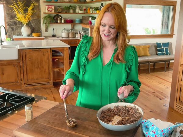 The Pioneer Woman - Game Day Eats