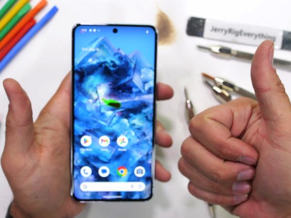 JerryRigEverything - Google Pixel Full Breakdown