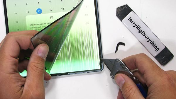 JerryRigEverything - Carbon Fiber Technology / OnePlus Pad Durability