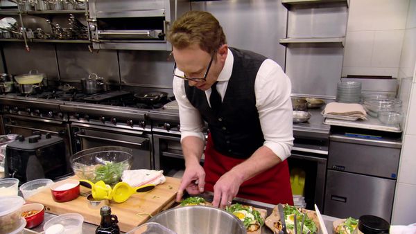 Worst Cooks in America - It's All for the Fans