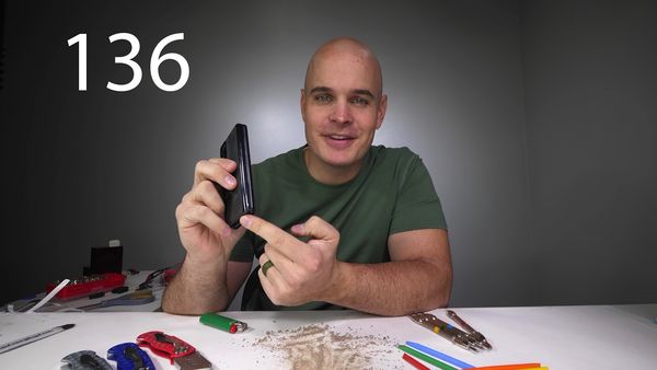 JerryRigEverything - Phone Teardowns: Oppo vs. Pixel 5 vs. HTC U12+