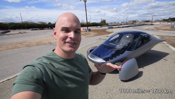 JerryRigEverything - Solar Power vs. Electric Car