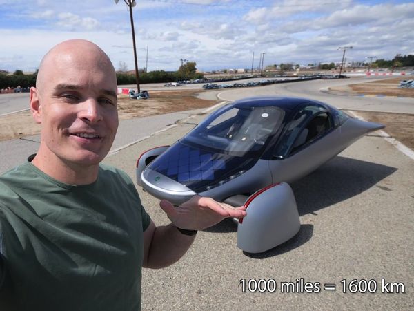 JerryRigEverything - Solar Power vs. Electric Car
