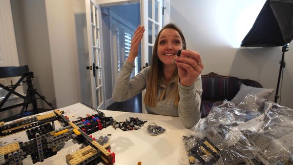 JerryRigEverything - Building the Largest Lego Creations