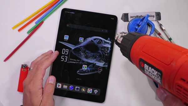 JerryRigEverything - New Gaming Tech Reviews: Switch, Gaming Pad and Game Boy