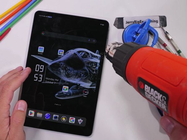 JerryRigEverything - New Gaming Tech Reviews: Switch, Gaming Pad and Game Boy