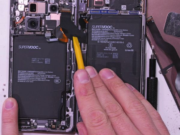 JerryRigEverything - The Truth Behind Folding Phones