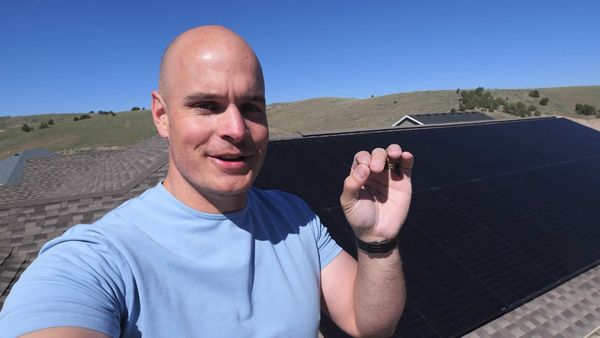 JerryRigEverything - All-New Solar Power and Battery Hacks