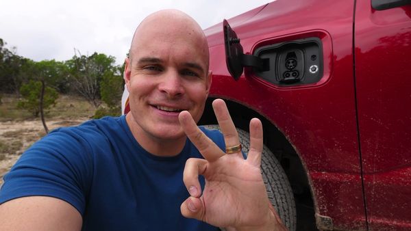 JerryRigEverything - A Phone with Motorized Exhaust Ports / The World's Most Powerful Electric Truck
