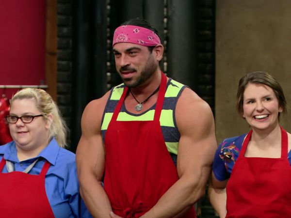 Worst Cooks in America - Eggtastic