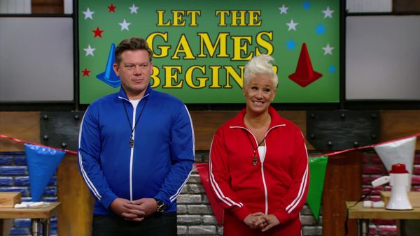 Worst Cooks in America - Meat Me at the Game