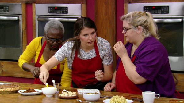 Worst Cooks in America - Spice Up Your Life