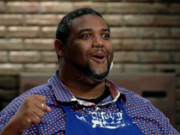 Worst Cooks in America - Carnival Chaos