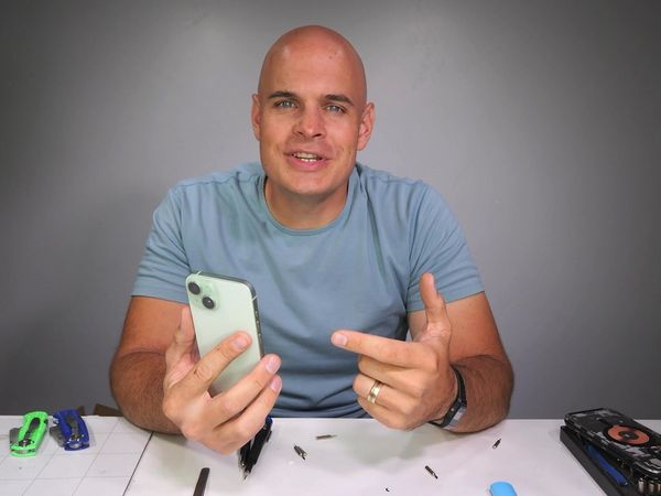 JerryRigEverything - Apple 15 and 16 Teardown / Throwback to the Original iPhone
