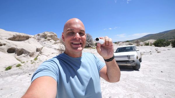 JerryRigEverything - Camera Teardowns: Insta360, Mi Note and Xiaomi 12