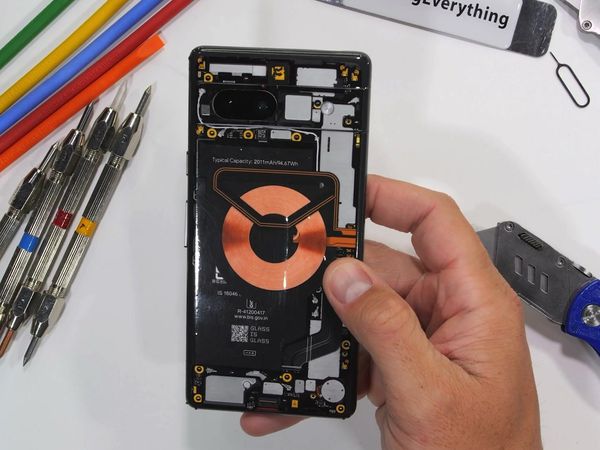 JerryRigEverything - Google Pixel Full Review