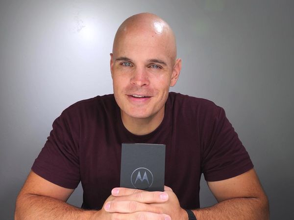 JerryRigEverything - Everything You Need to Know About Screen Repair