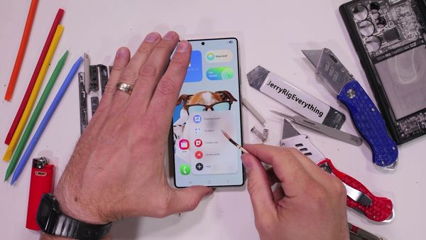 JerryRigEverything - Camera Rings and a Crazy Camera
