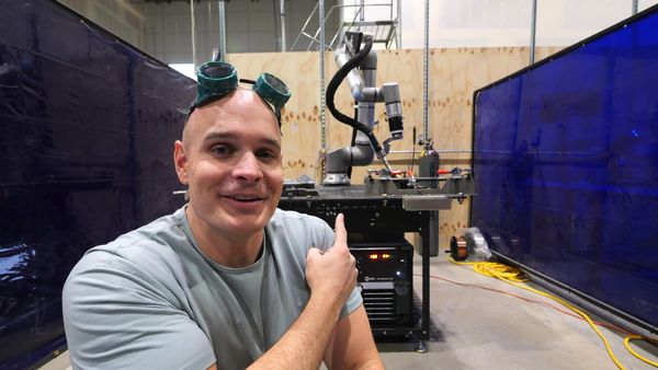 JerryRigEverything - My Factory Is Up to Something Special