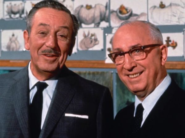 How Disney Built America - Creating a New World