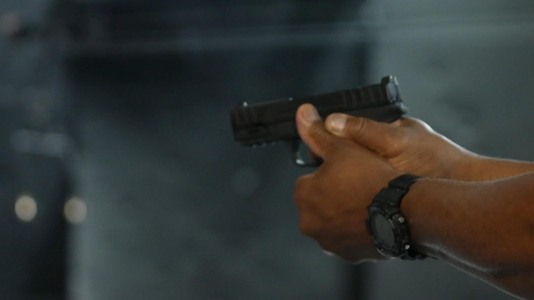 Watch CBS Mornings Gun safety advocacy group offers new training ...
