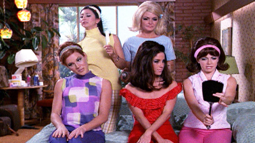 Watch Sabrina The Teenage Witch Season 5 Episode 17 Beach