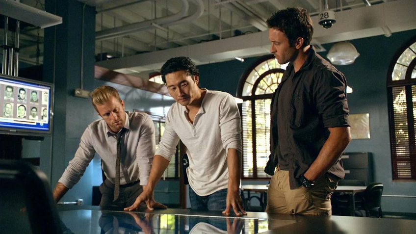 Watch Hawaii Five-0 Season 1 Episode 2: Ohana - Full show ...