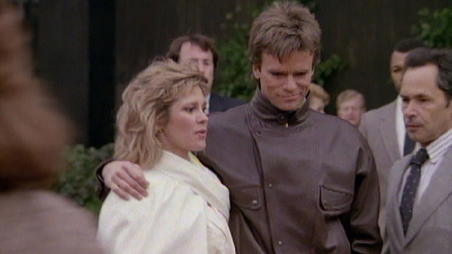 Watch MacGyver Classic Season 1 Episode 12: MacGyver - Deathlock – Full ...