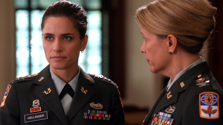 Watch The Good Wife Season 4 Episode 6: The Good Wife - The Art of War