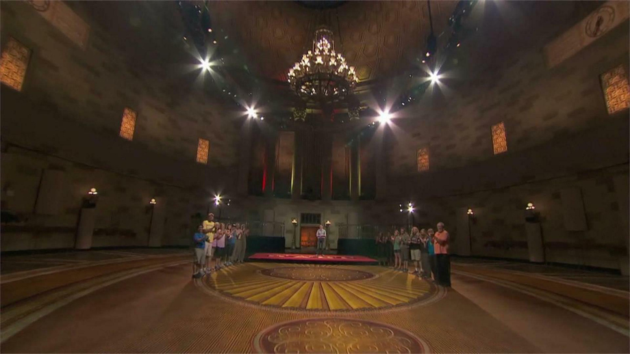 Watch The Amazing Race Season 21 Episode 11: The Amazing Race - Take ...