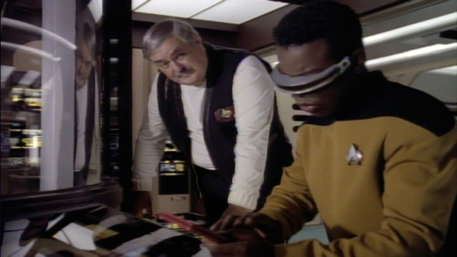 Watch Star Trek: The Next Generation Season 6 Episode 4: Relics - Full