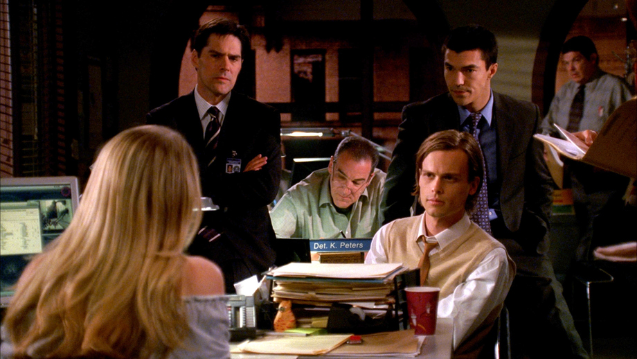 criminal minds s1 e2